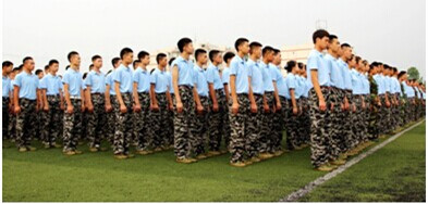 1552372024105044.jpg 2014年學(xué)生軍訓(xùn)2.jpg