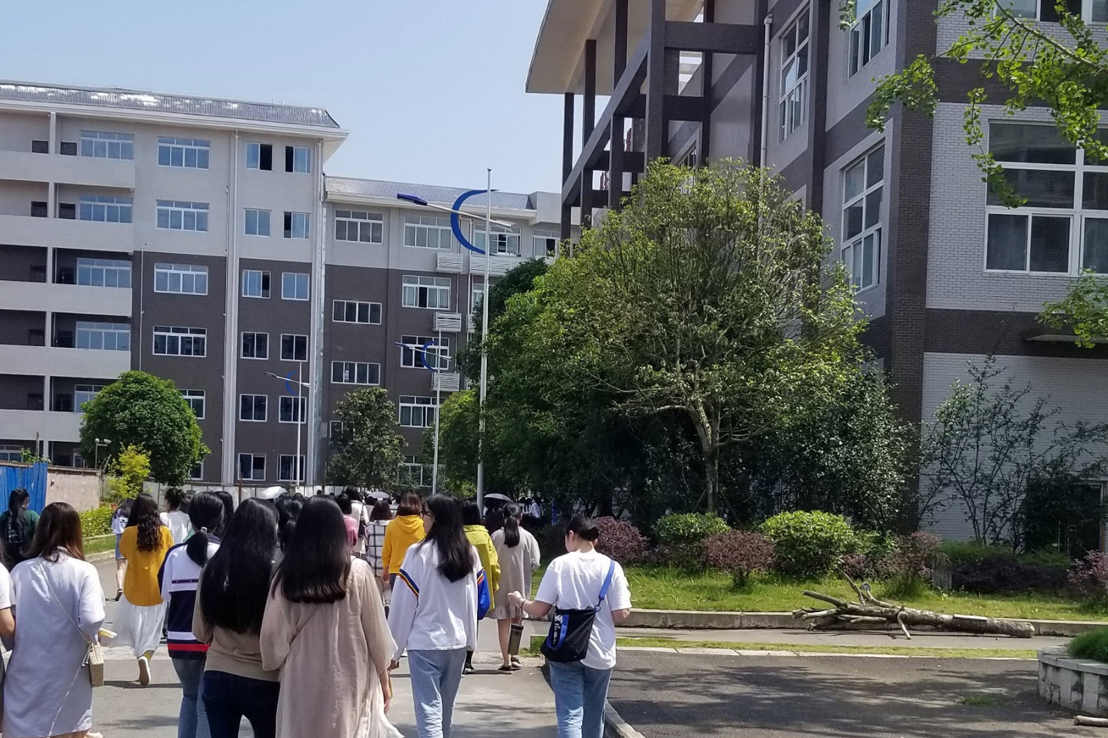 南充工貿科技職業學校4.jpg